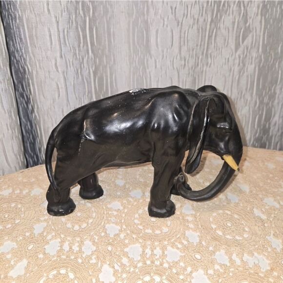 Vintage | Brass Elephant  Home Decor By Jennings Brothers 7x6 - Picture 1 of 15